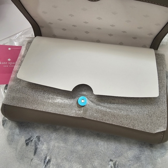 ⭐️40% Off⭐️ Kate Spade Laurel Way Greer Crossbody Bag in Thunder Cloud - Picture 7 of 10